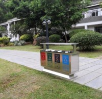 2500多套四色分類垃圾桶市區上崗！