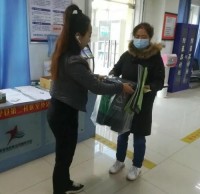 發放分類垃圾桶 深入推行垃圾分類