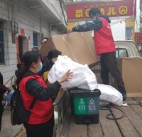 千個(gè)分類垃圾桶分發(fā)入戶，加強(qiáng)村民環(huán)保意識(shí)