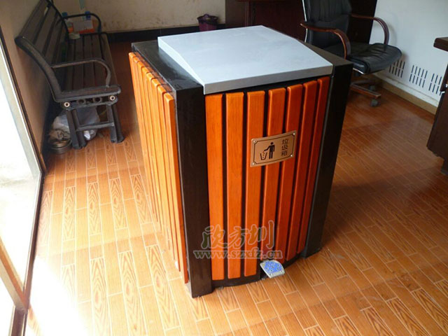 腳踏式鋼木垃圾桶